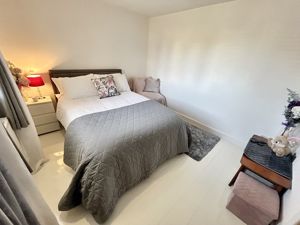 Bedroom- click for photo gallery